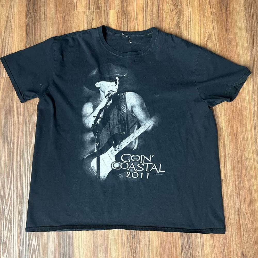 Black Graphic Men's T-Shirt